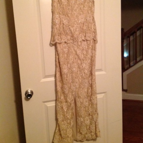 IVORY MOTHER OF THE BRIDE DRESS - SIZE 14 - Picture 2 of 4